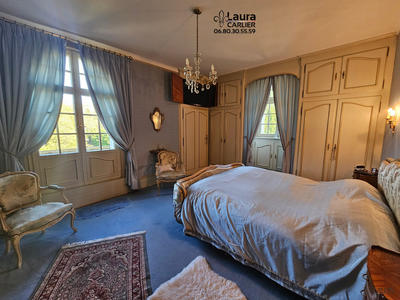 Château - 280 m² - 11 pièces