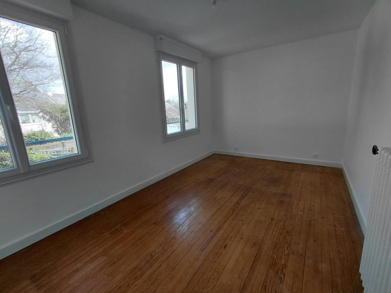 Maison - 92 m² - 6 pièces