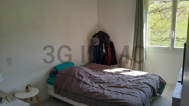 Maison - 186 m² - 9 pièces