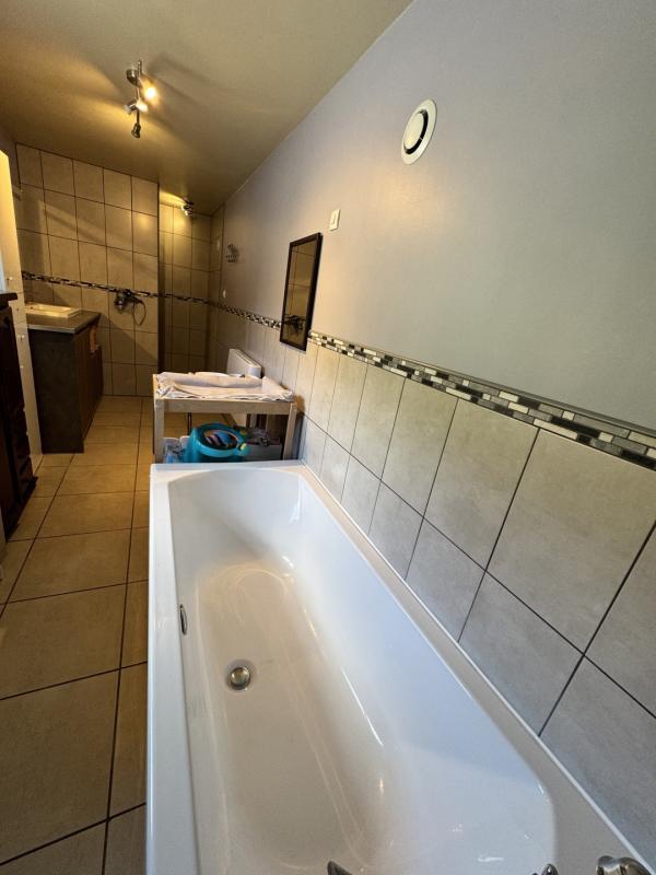 Maison de campagne - 180 m² - 12 pièces