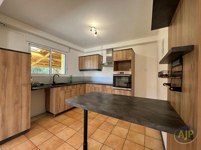 Maison - 173 m² - 8 pièces