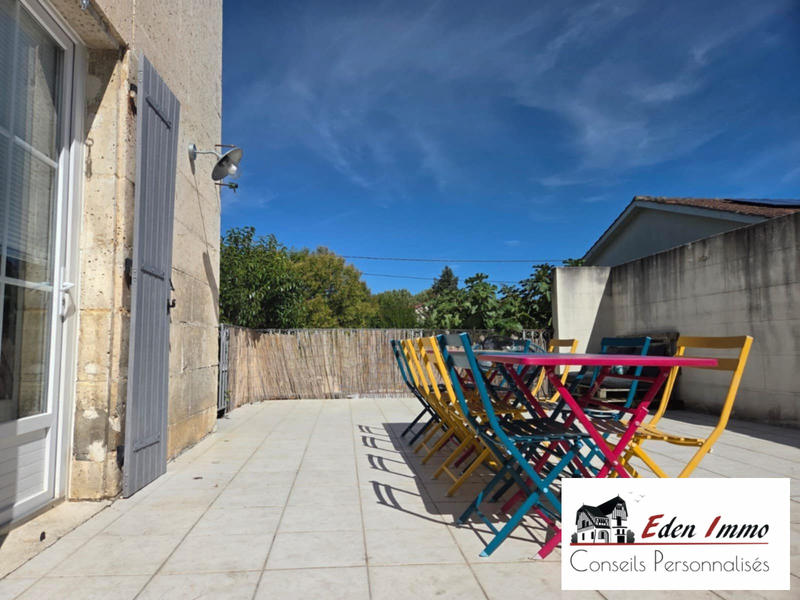 Maison - 256 m² - 10 pièces