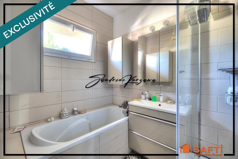 Maison - 279 m² - 12 pièces