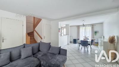 Maison - 140 m² - 5 pièces