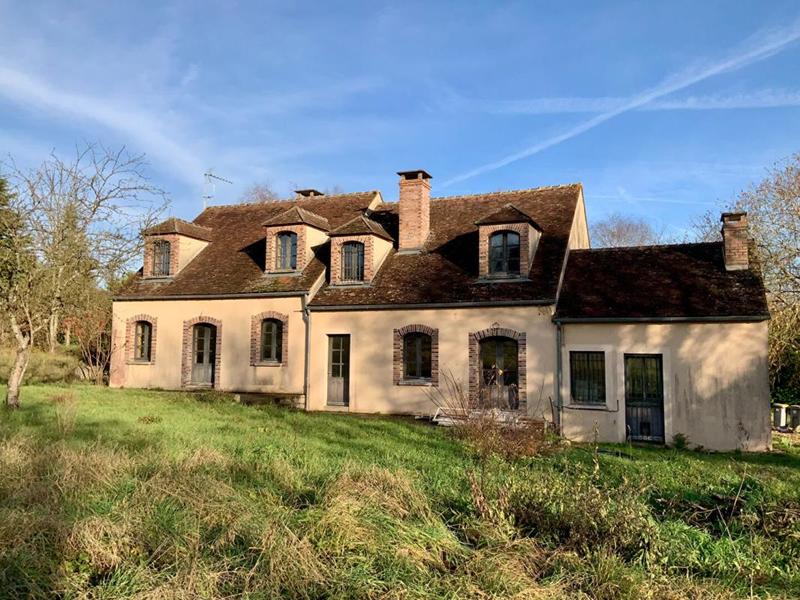 Maison - 260 m² - 6 pièces