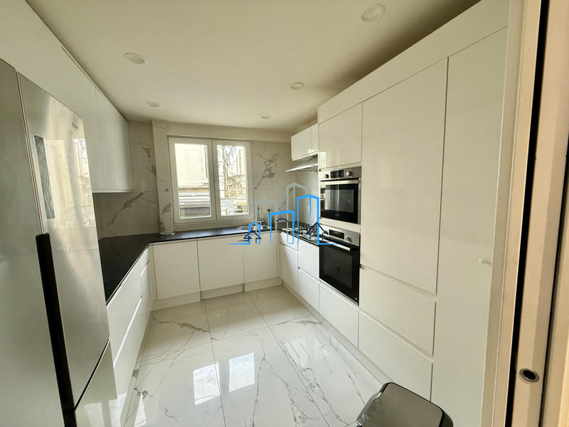 Appartement - 104 m² - 4 pièces