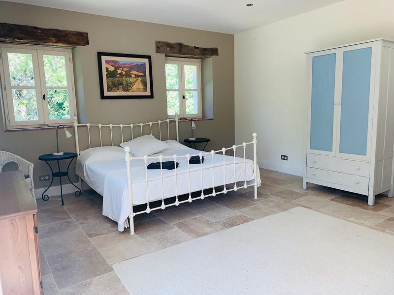 Maison - 295 m² - 10 pièces