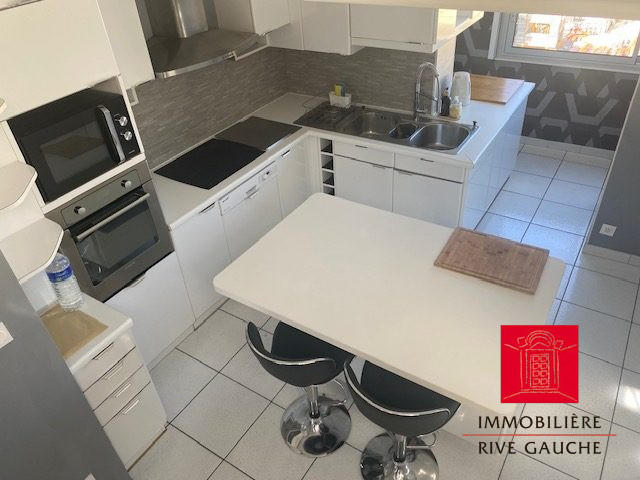 Appartement - 111 m² - 5 pièces