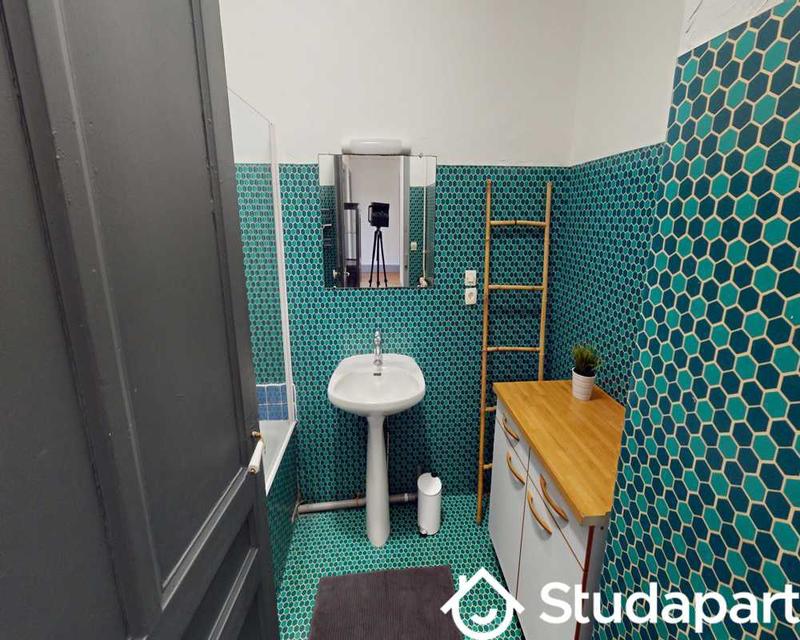 Chambre - 120 m² - 1 pièce