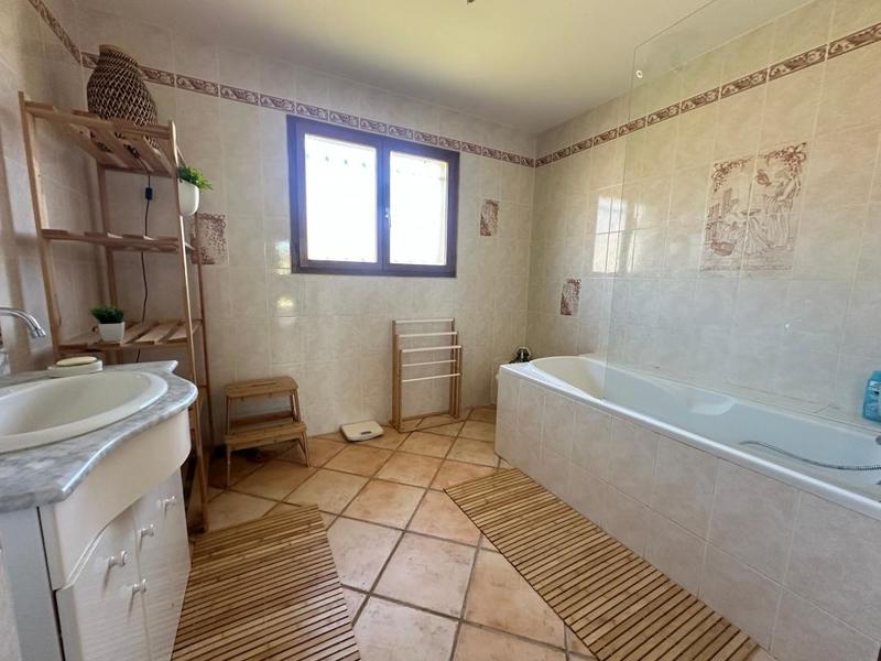 Maison - 148 m² - 5 pièces