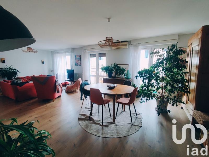 Appartement - 128 m² - 6 pièces