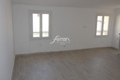 Appartement - 94 m² - 4 pièces