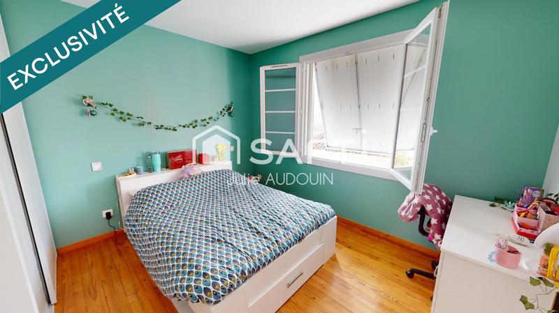 Maison - 280 m² - 9 pièces