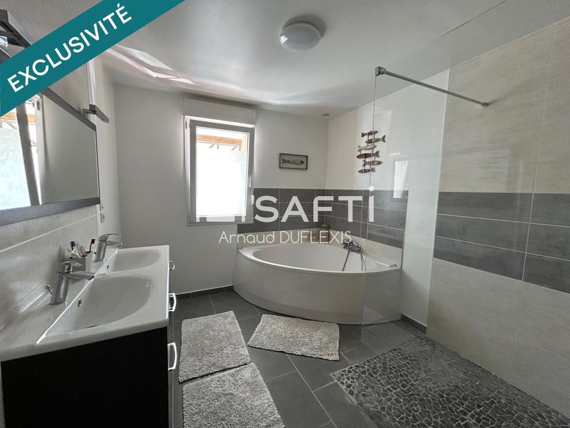 Loft - 130 m² - 6 pièces