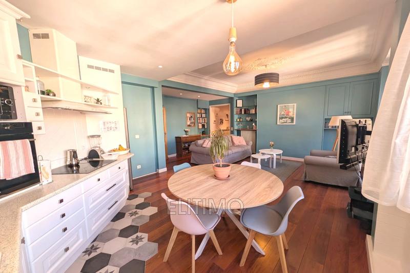 Appartement - 95 m² - 4 pièces