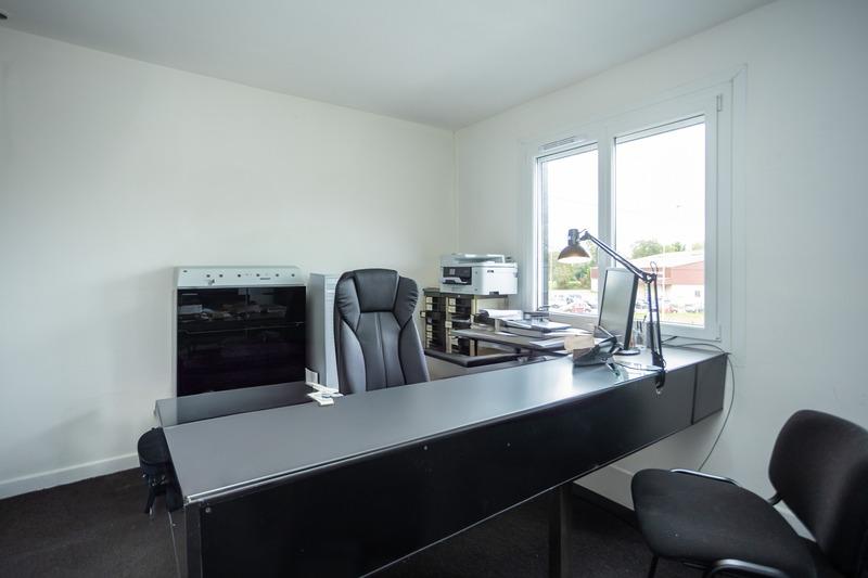 Bureau - 230 m² - 10 pièces