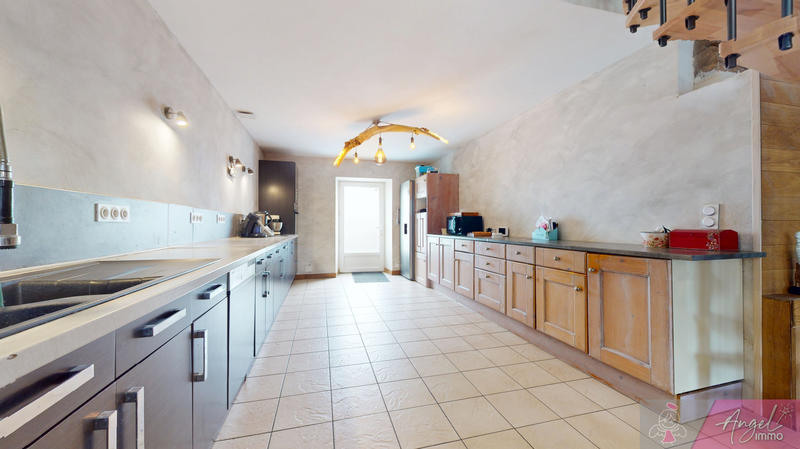 Maison - 174 m² - 5 pièces