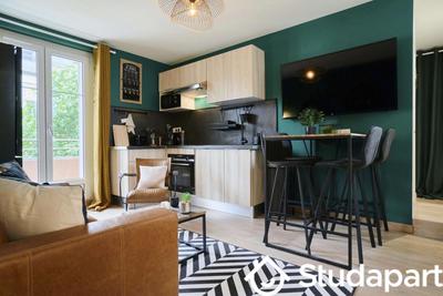 Chambre - 10 m² - 1 pièce