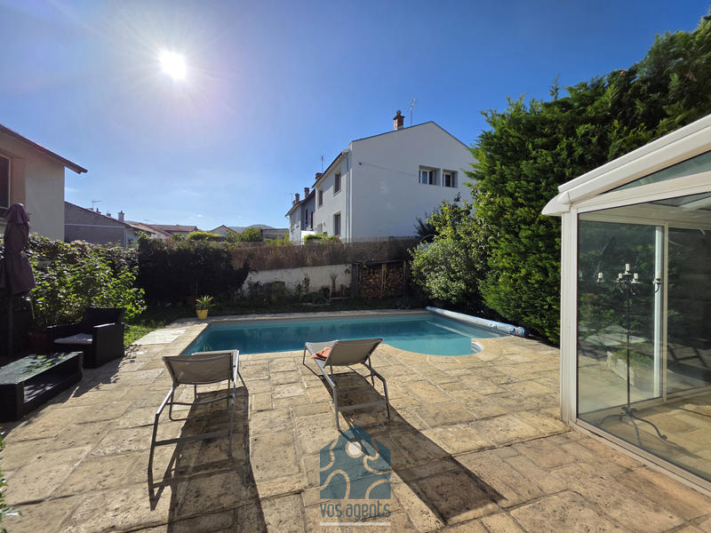 Maison - 135 m² - 4 pièces