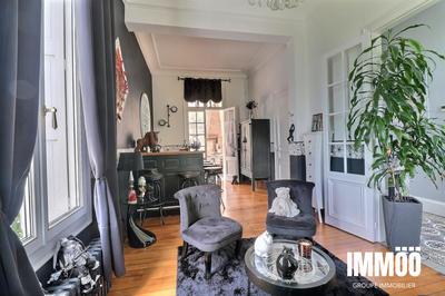 Maison - 265 m² - 6 pièces