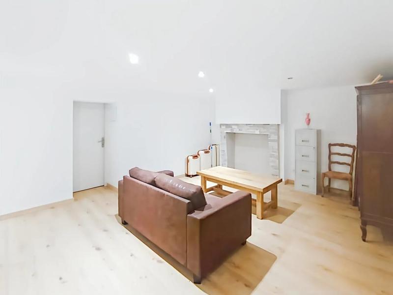 Maison - 300 m² - 9 pièces