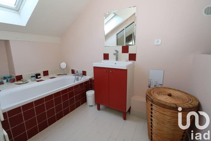 Maison - 200 m² - 6 pièces