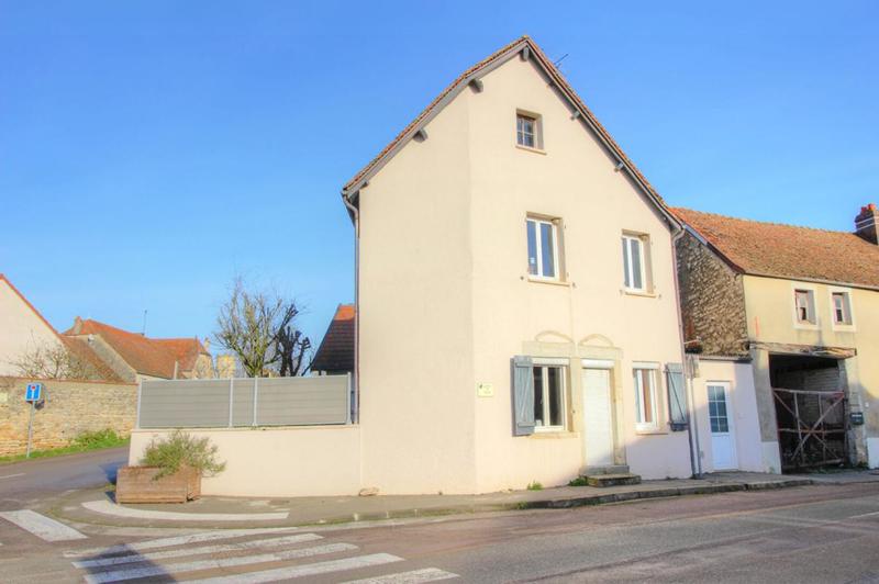 Maison de village - 165 m² - 8 pièces