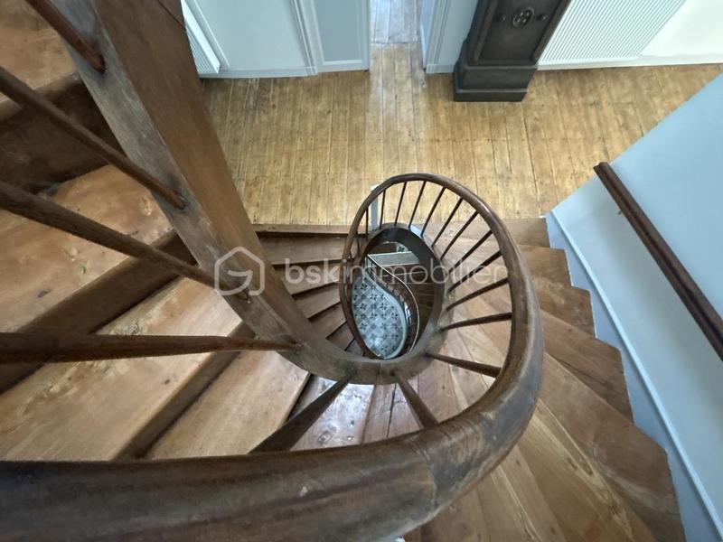 Château - 722 m² - 19 pièces