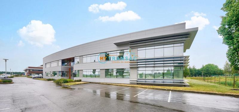 Local d'activités - 3 290 m²