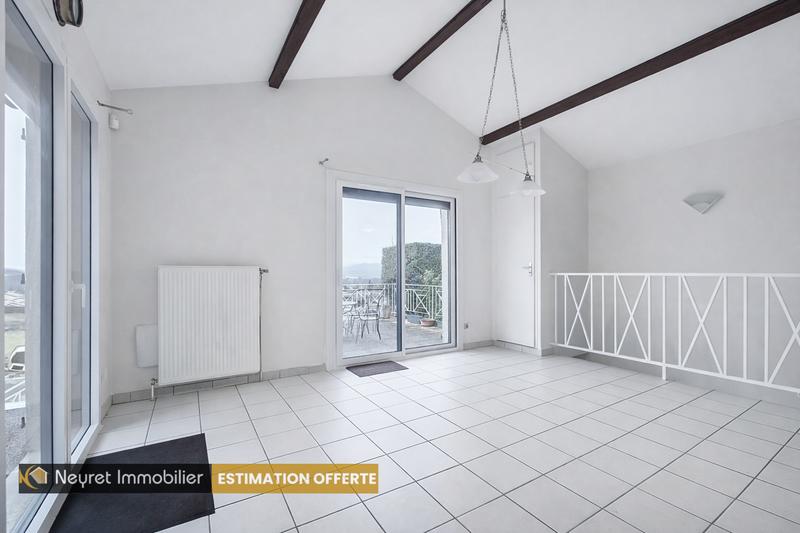 Maison - 137 m² - 7 pièces