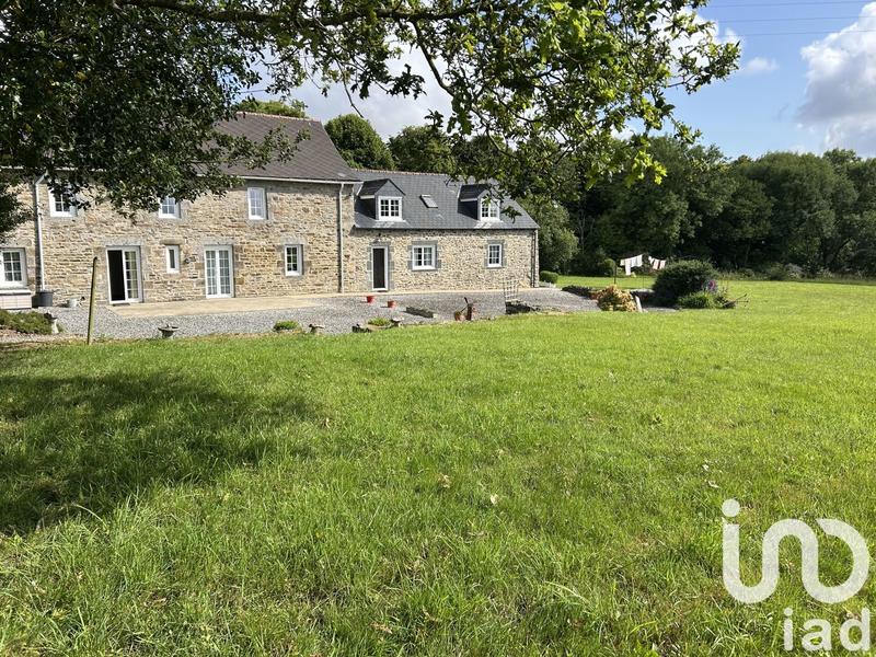 Maison - 217 m² - 7 pièces