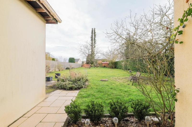 Maison - 210 m² - 6 pièces