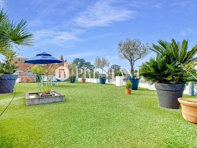 Appartement - 92 m² - 3 pièces