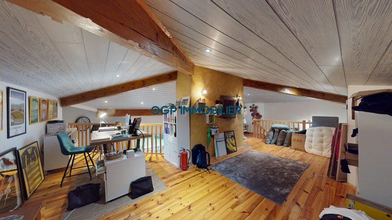 Maison - 196 m² - 4 pièces