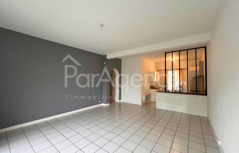 Appartement - 75 m² - 3 pièces