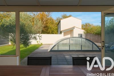 Maison - 98 m² - 5 pièces