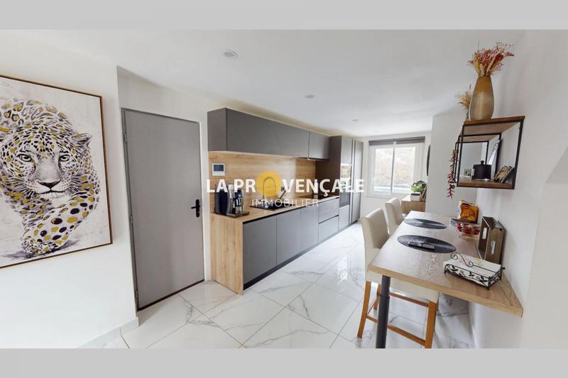 Maison - 167 m² - 10 pièces