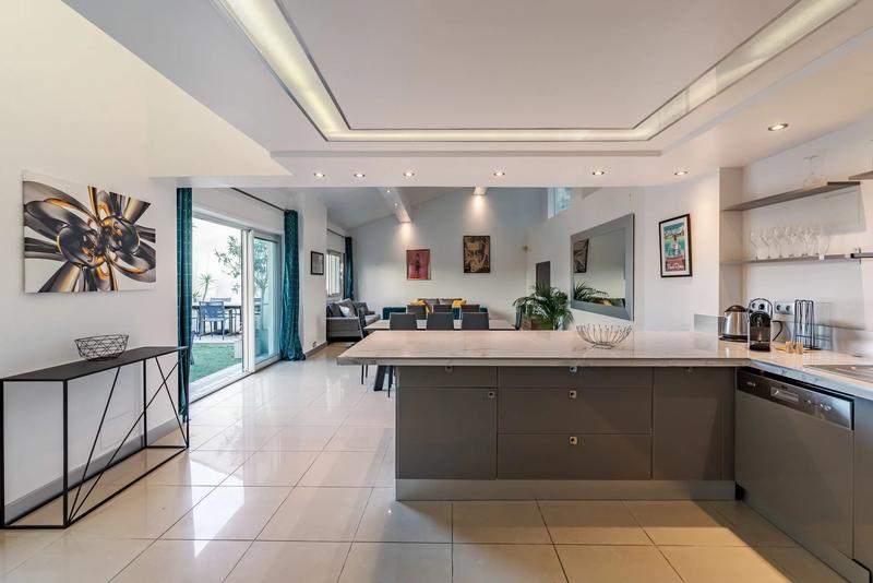 Maison - 167 m² - 5 pièces