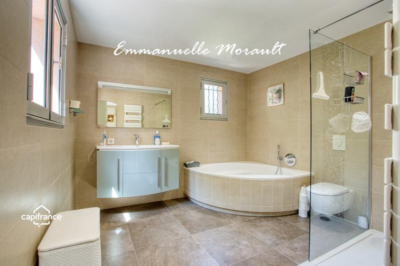 Villa - 210 m² - 7 pièces