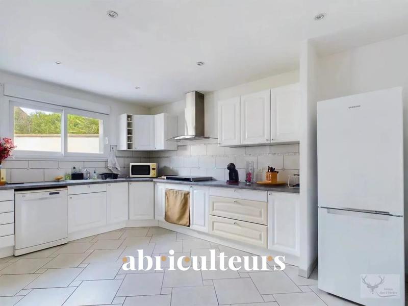 Maison - 152 m² - 6 pièces