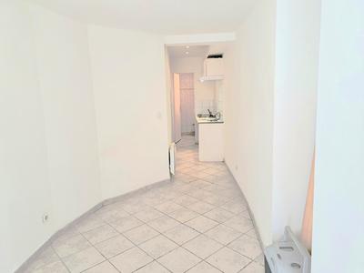 Studio - 17 m² - 1 pièce