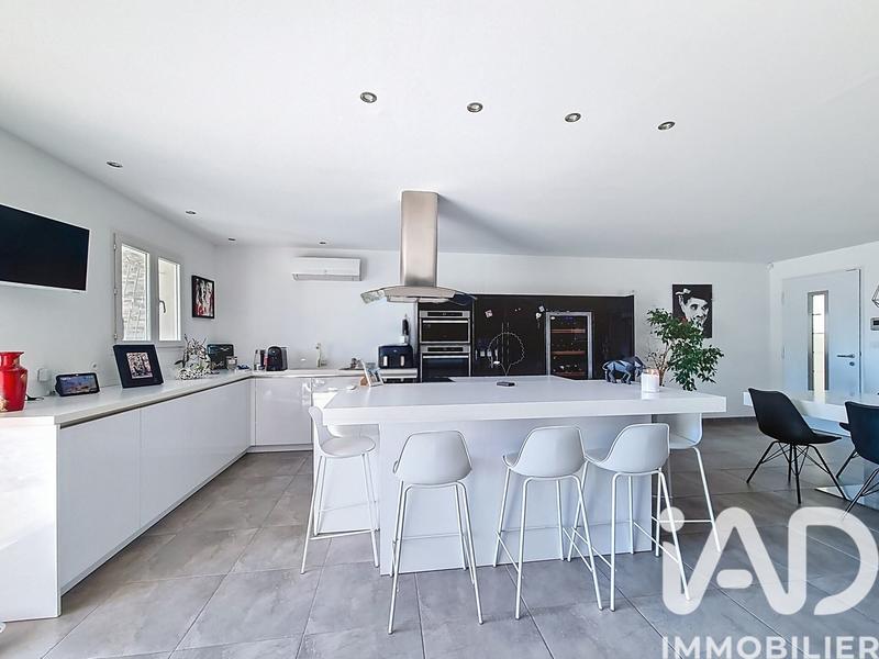 Maison - 190 m² - 7 pièces