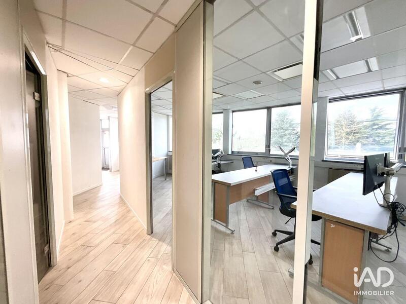 Local commercial - 121 m²