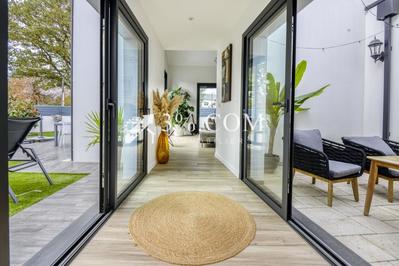 Maison - 184 m² - 6 pièces