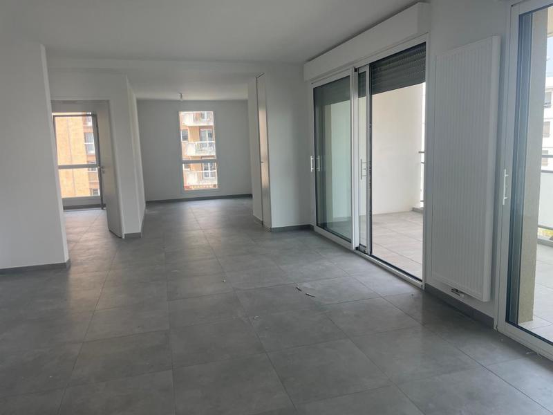 Appartement - 94 m² - 4 pièces