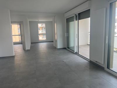 Appartement - 94 m² - 4 pièces