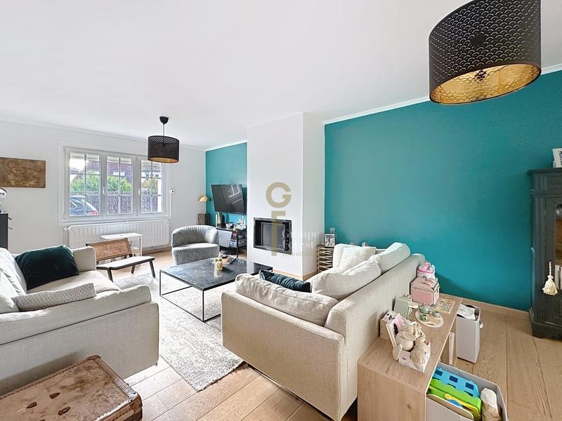 Maison - 121 m² - 5 pièces