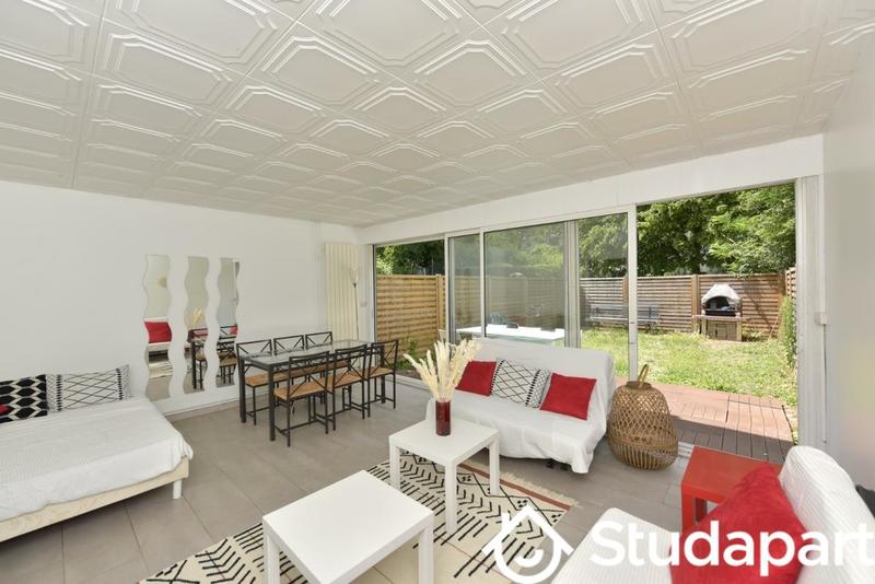 Chambre - 11 m² - 1 pièce