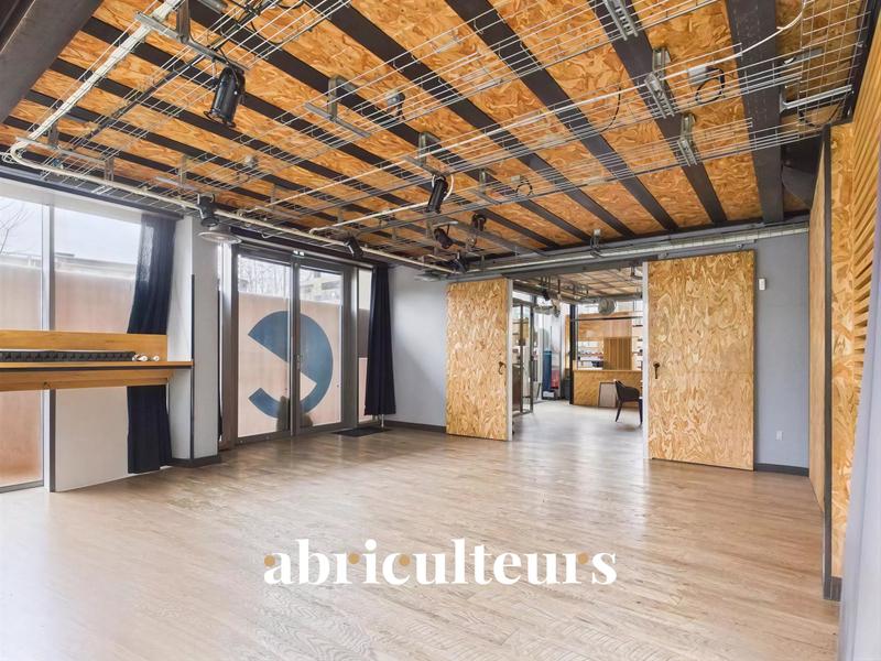 Bureau - 200 m² - 4 pièces