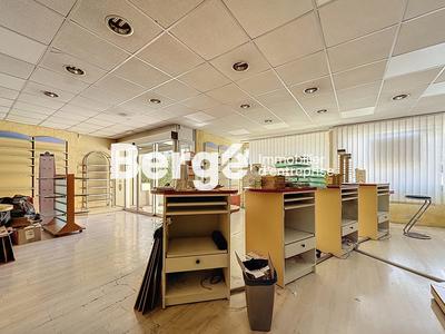 Local commercial - 133 m²